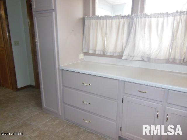 210 South Mill Street Flora, IL 62839 - Photo 36 of 50 Gallery Image 36