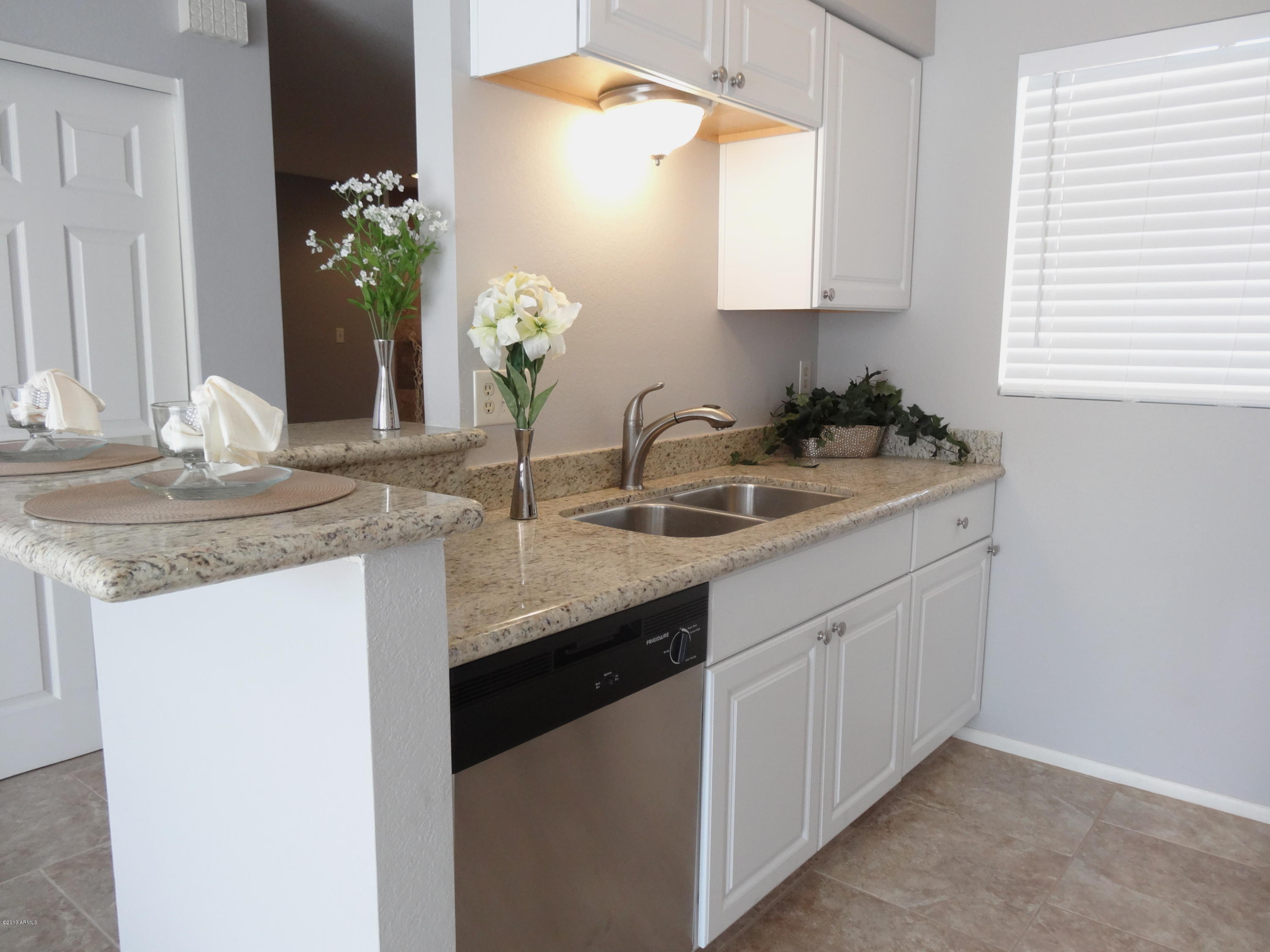 95 North Cooper Road, Unit 53 Chandler, AZ 85225 - Photo 6 of 17 5