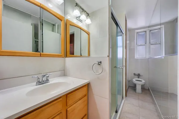 $448,888 | 74-45 Yellowstone Boulevard, Unit 5G | Forest Hills
