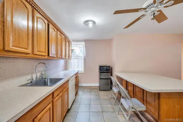 $448,888 | 74-45 Yellowstone Boulevard, Unit 5G | Forest Hills