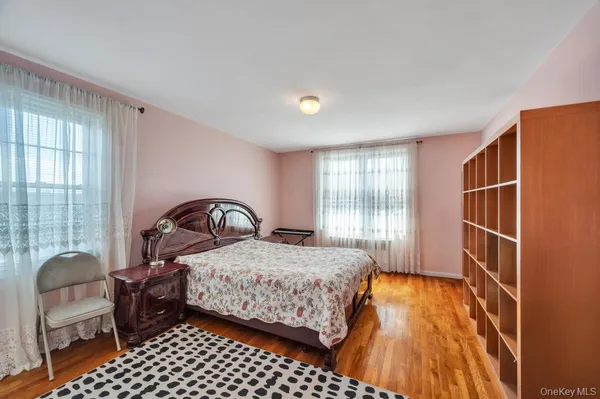 $448,888 | 74-45 Yellowstone Boulevard, Unit 5G | Forest Hills