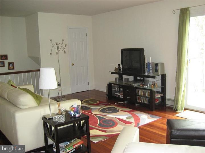102 Llanfair Road, Unit 21 Ardmore, PA 19003 - Photo 4 of 14 Living Room