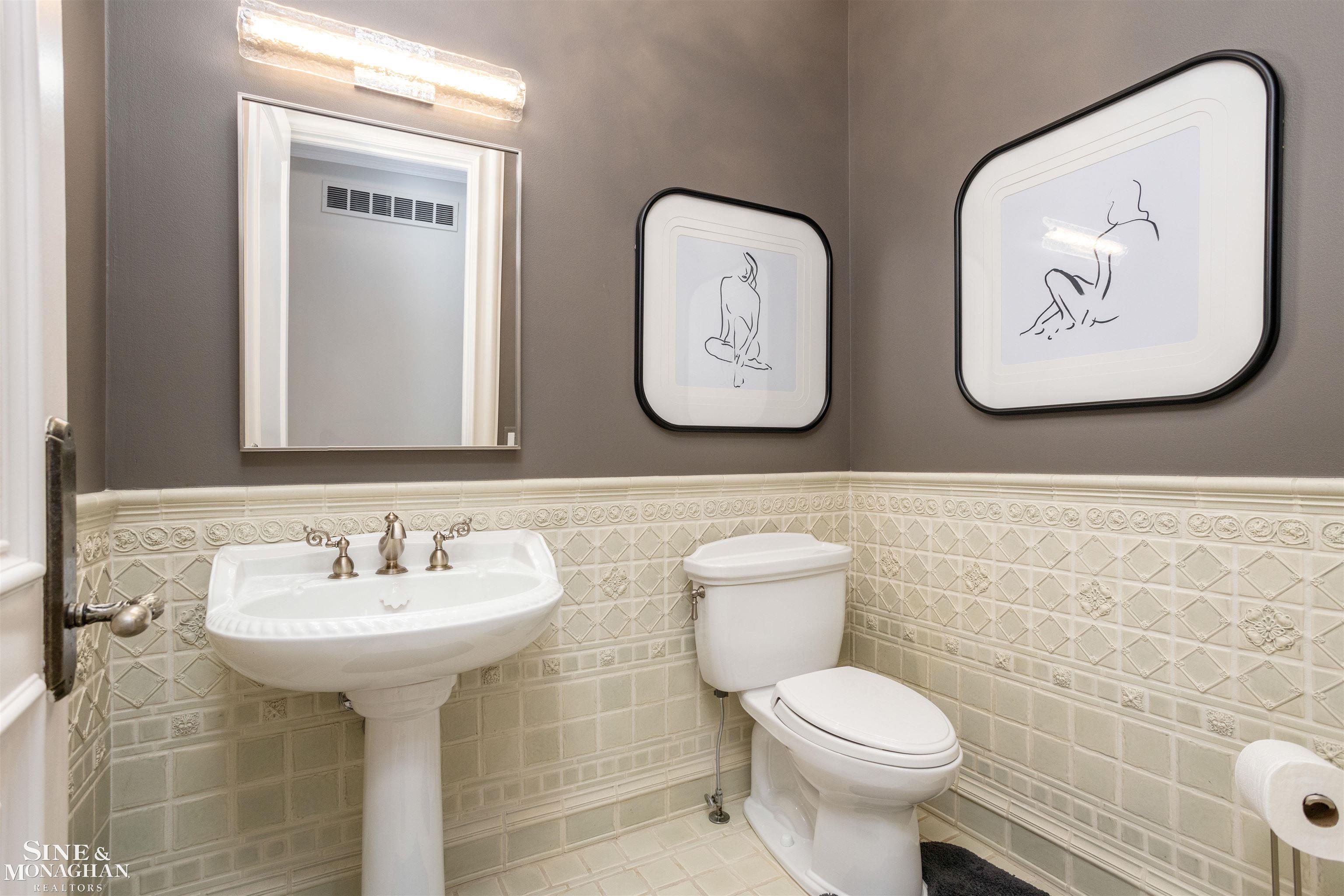 41 Renaud Road Grosse Pointe, MI 48236 - Photo 42 of 94 50163153-9842E7D7-8F69-40EC-AE47-5C6C27ADE0AC.JPG