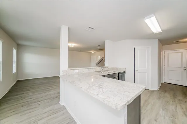 $1,890 | 305 Pronghorn Drive, Huntsville, TX 77320