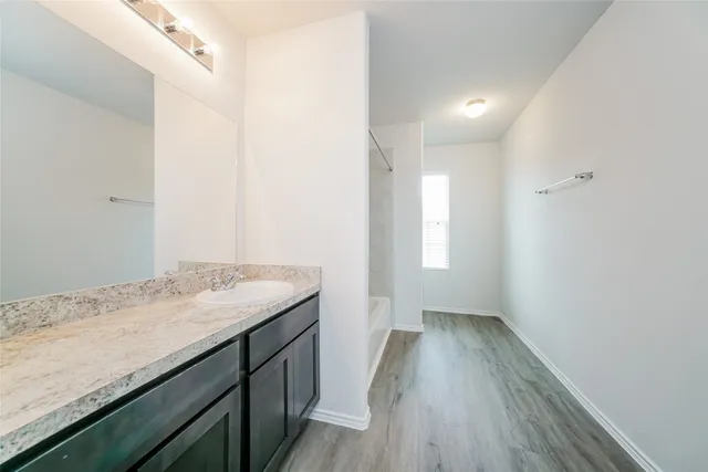 $1,890 | 305 Pronghorn Drive, Huntsville, TX 77320