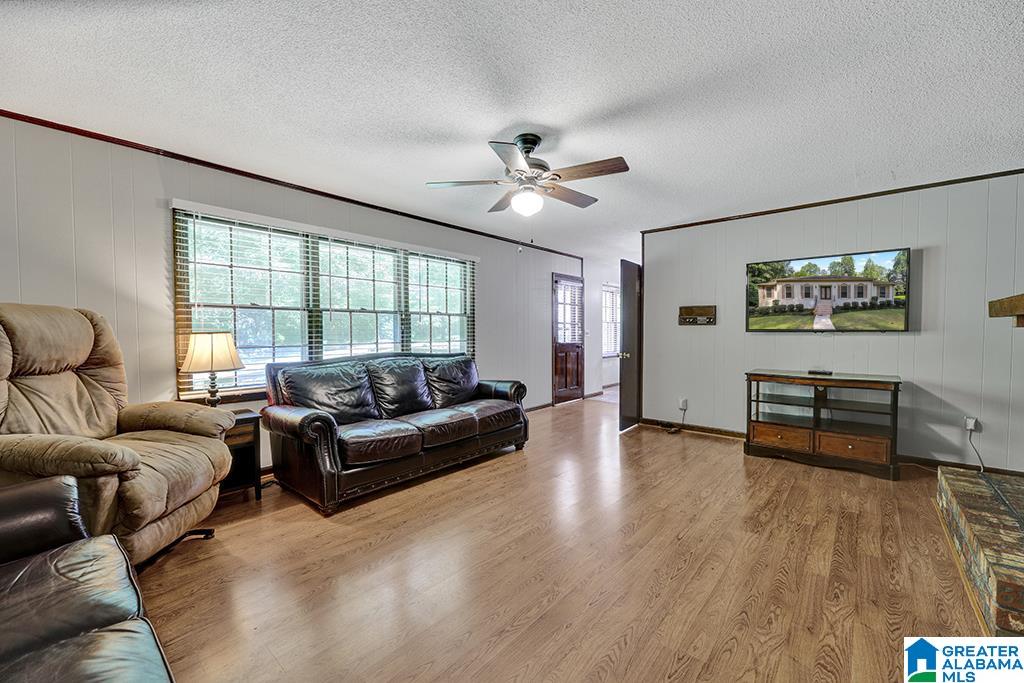 4724 Caldwell Mill Road Birmingham, AL 35243 - Photo 5 of 20