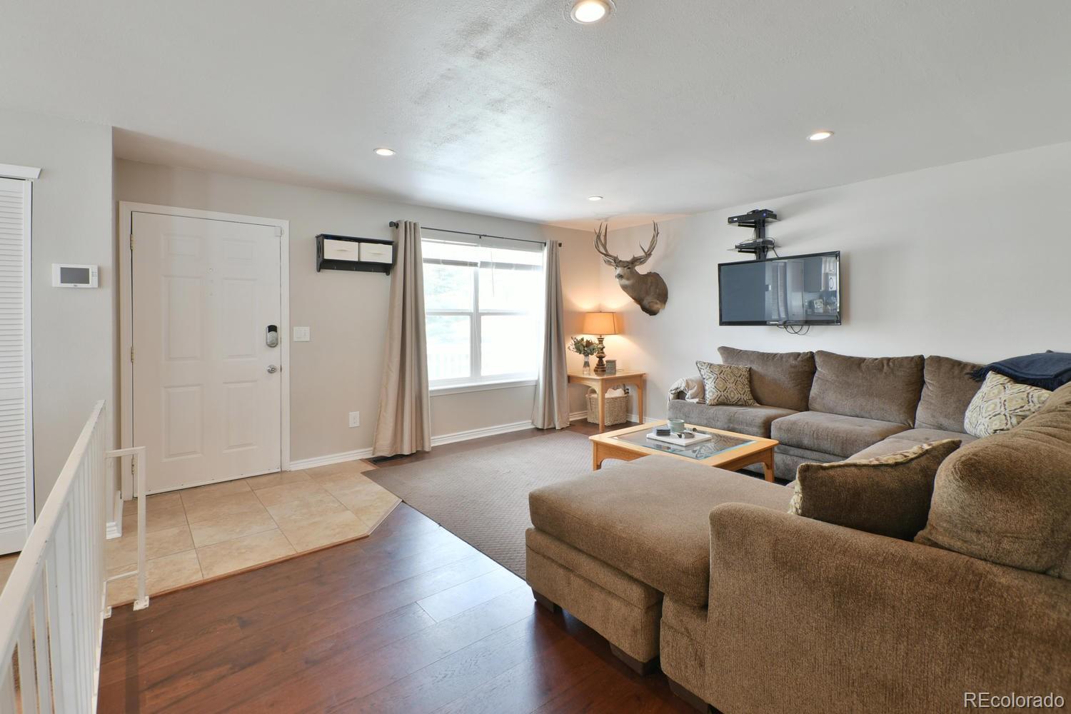 8420 Rabbitbrush Way Parker, CO 80134 - Photo 6 of 27 Gallery Image 6
