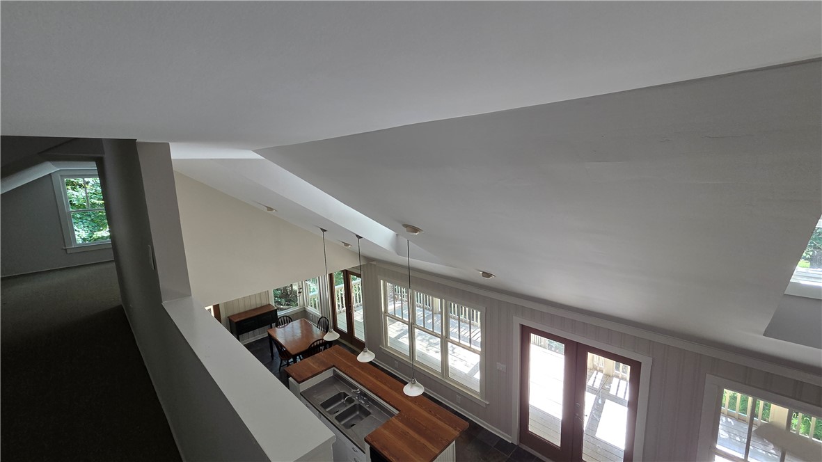 517 Chimney Ridge Westminster, SC 29693 - Photo 24 of 32 Overlooking the spacious living area, this loft offers an additional private space bathed in natural light.