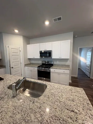 $2,300 | 820 Wapama Street, Little River, SC 29566