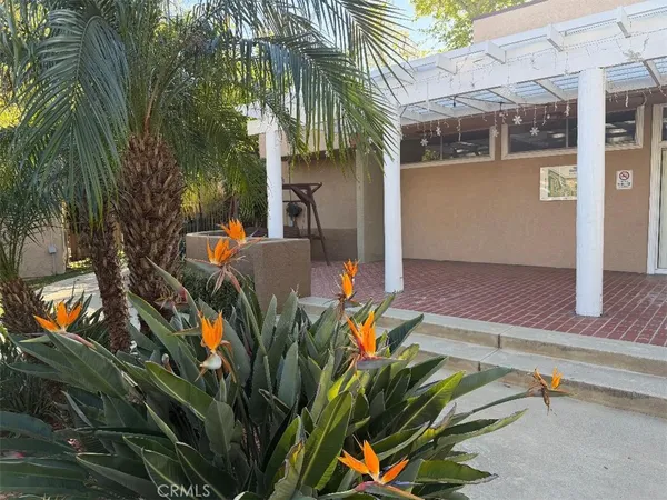 $499,000 | 10331 Lindley Avenue, Unit 105, Northridge, CA 91326