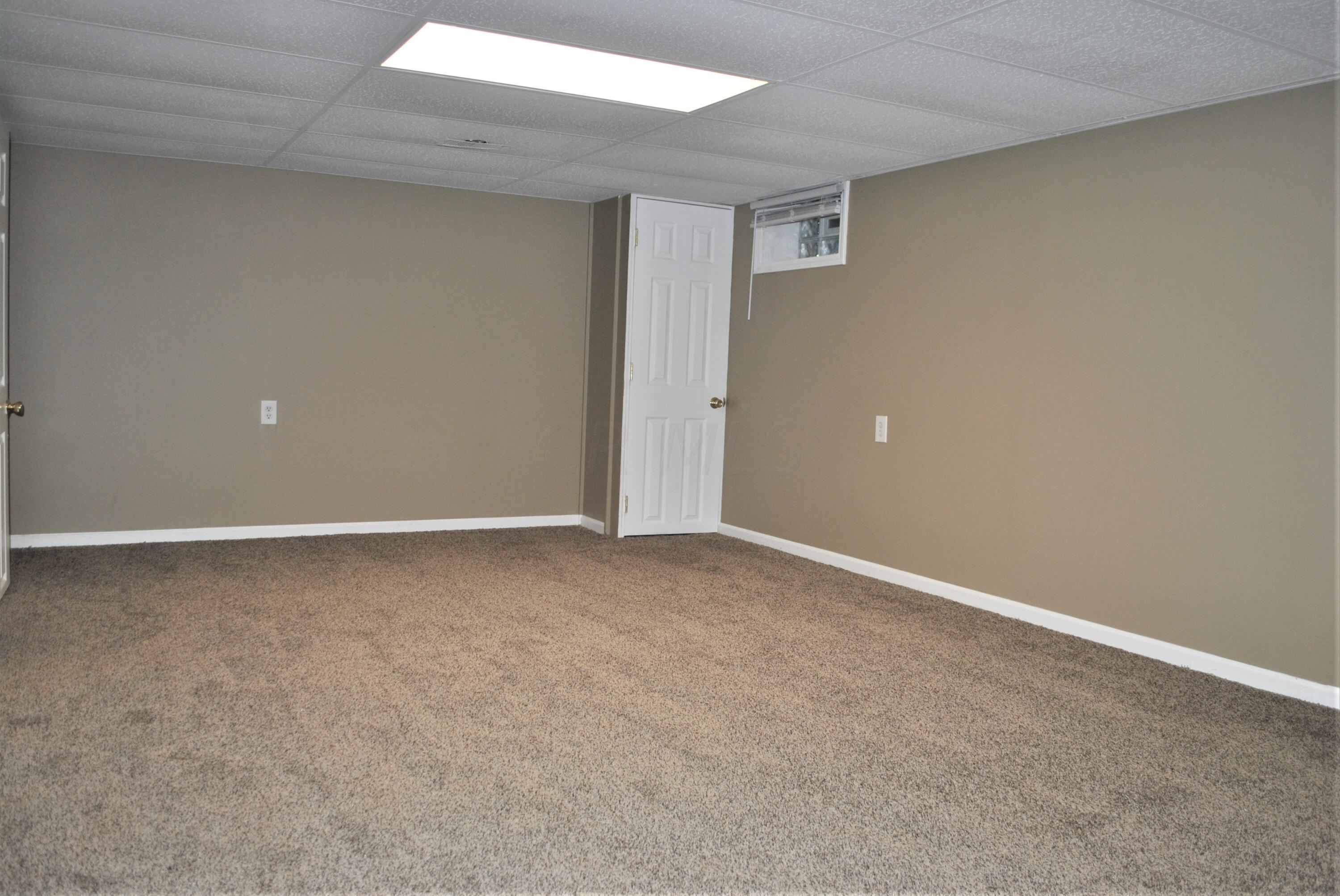 252 East Alcott Road Columbus, OH 43207 - Photo 20 of 21 Finished Lower Level