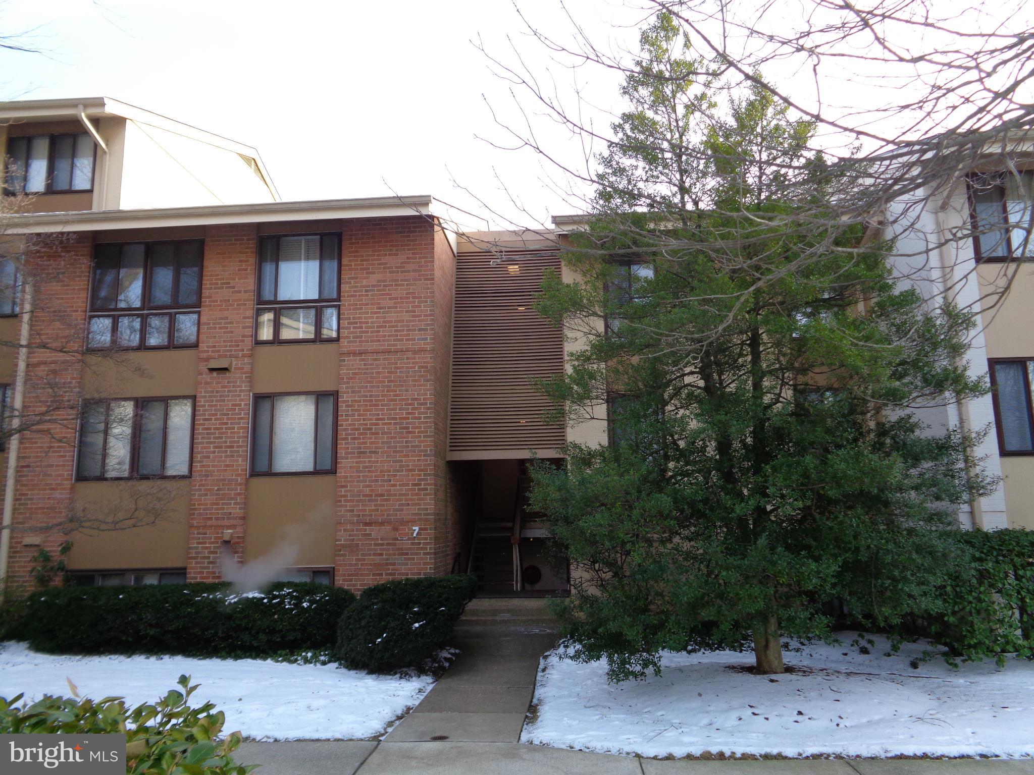 7 Hamill Road, Unit 7D Baltimore, MD 21210 - Photo 1 of 22 Exterior (Front)