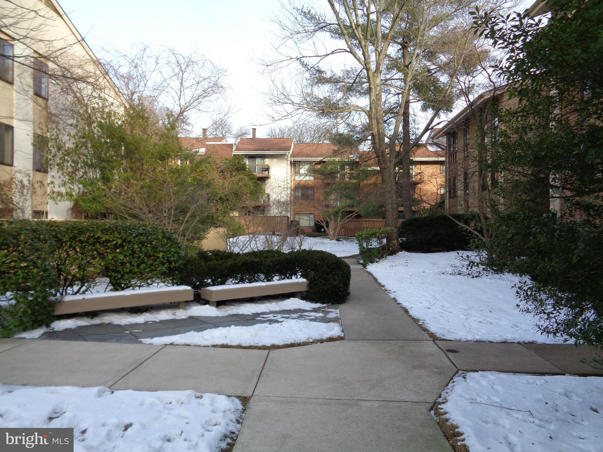 7 Hamill Road, Unit 7D Baltimore, MD 21210 - Photo 21 of 22 Exterior (Front)