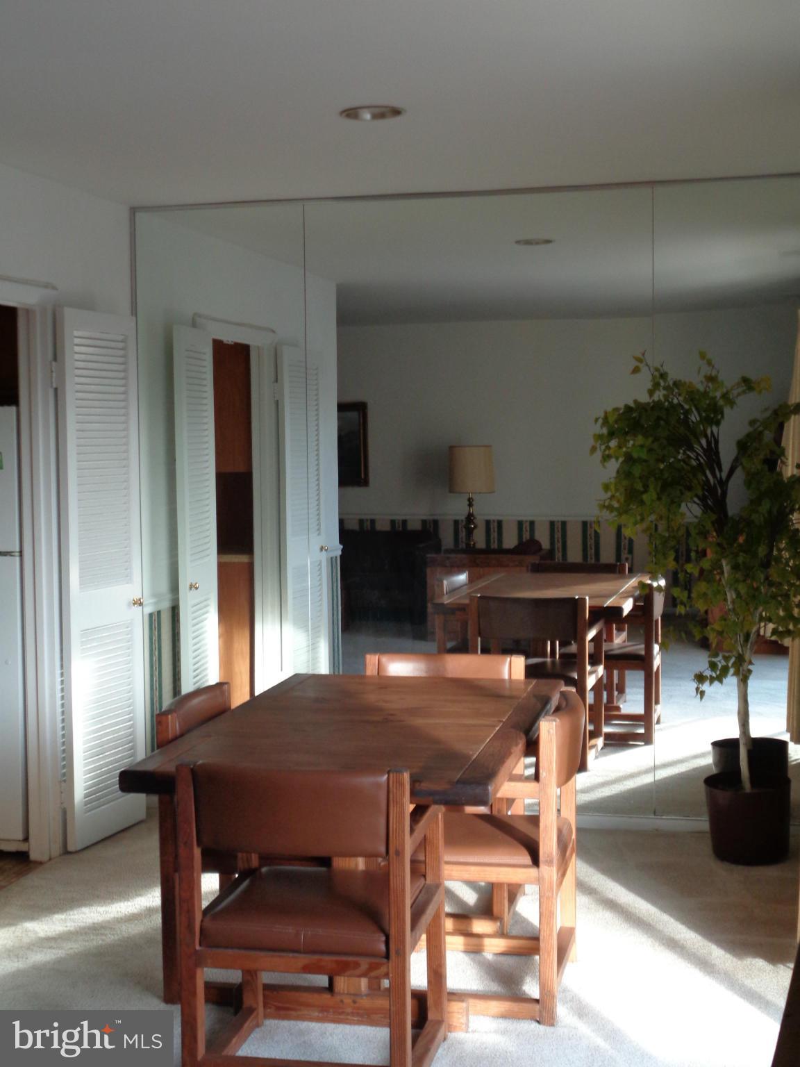 7 Hamill Road, Unit 7D Baltimore, MD 21210 - Photo 7 of 22 Dining Room