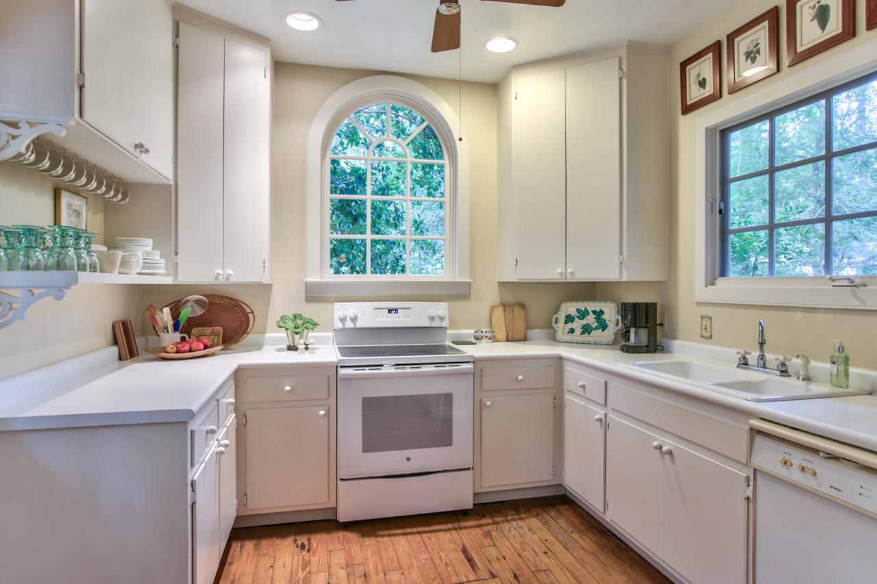 1202 Betton Road Tallahassee, FL 32308 - Photo 2 of 33 Gallery Image 2