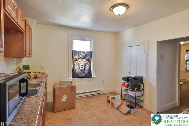 $575,000 | 38 West Central Avenue, Bangor, PA 18013