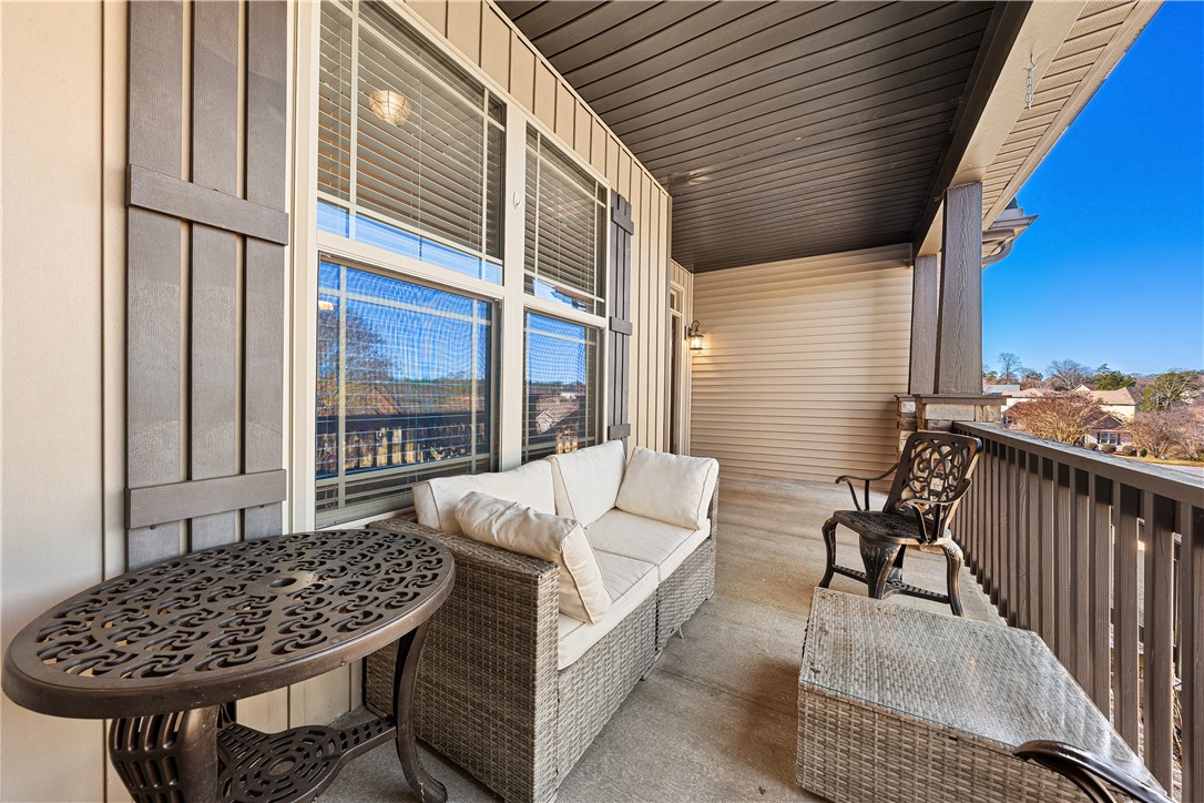 409 Coldstream Court Seneca, SC 29678 - Photo 6 of 40 This inviting porch area offers a tranquil retreat for relaxation and enjoyment.