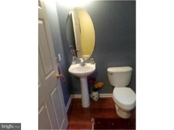 35 York Road Princeton Junction, NJ 08550 - Photo 4 of 17 Bathroom
