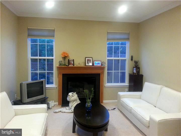 35 York Road Princeton Junction, NJ 08550 - Photo 5 of 17 Family Room