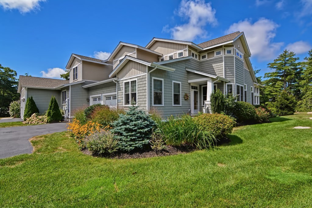 14 Kennedy Road, Unit B Gloucester, MA 01930 - Photo 1 of 34