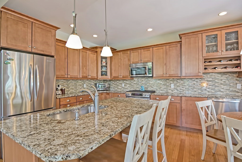 14 Kennedy Road, Unit B Gloucester, MA 01930 - Photo 17 of 34