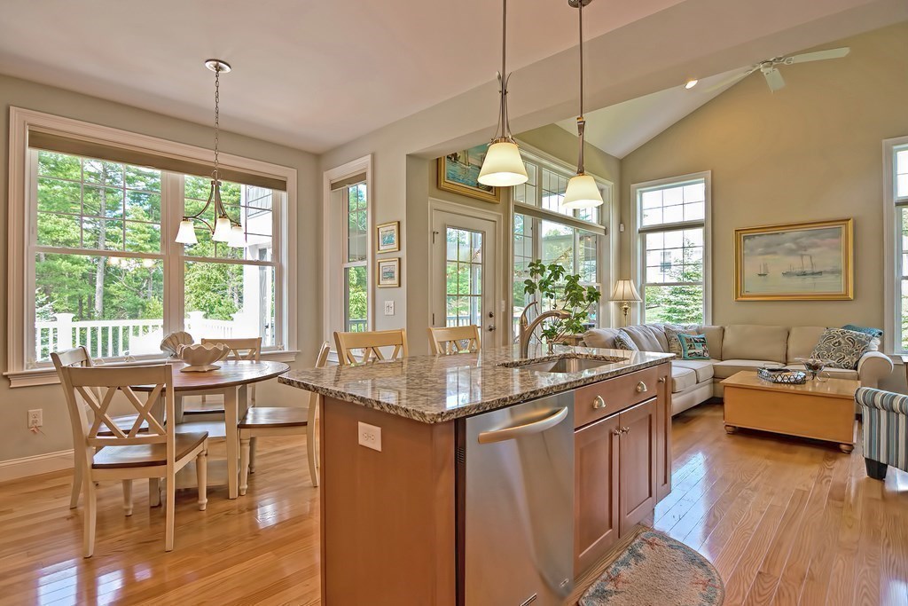 14 Kennedy Road, Unit B Gloucester, MA 01930 - Photo 19 of 34