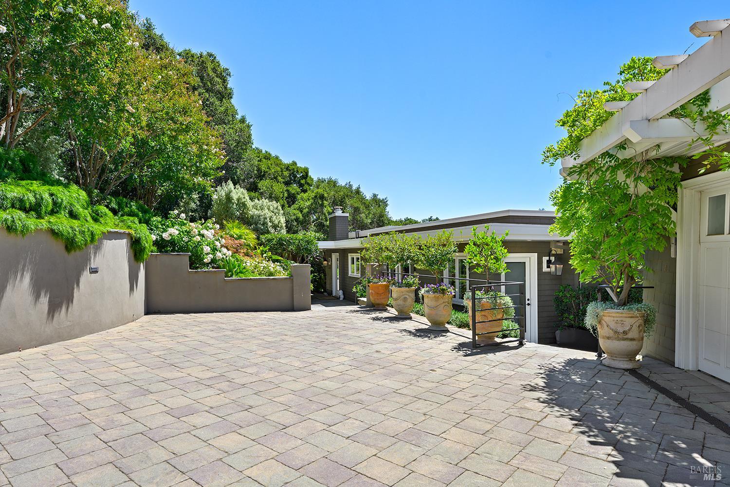 30 North Ridgewood Road Kentfield, CA 94904 - Photo 3 of 78 Gallery Image 3