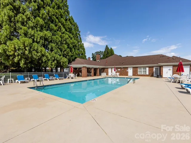 $425,000 | 11906 Ludwell Branch Court, Charlotte, NC 28277