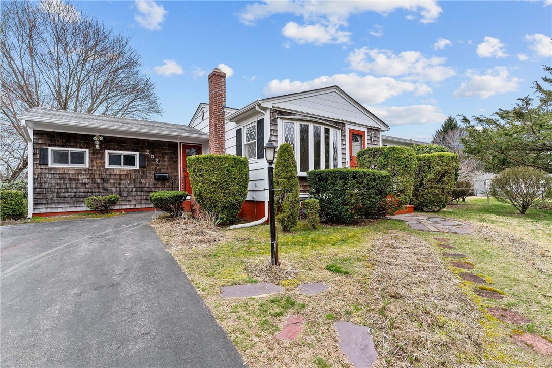 208 Baldwin Road Warwick, RI 02886 - Photo 1 of 35