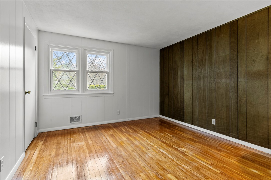 208 Baldwin Road Warwick, RI 02886 - Photo 13 of 35 Bedroom 1