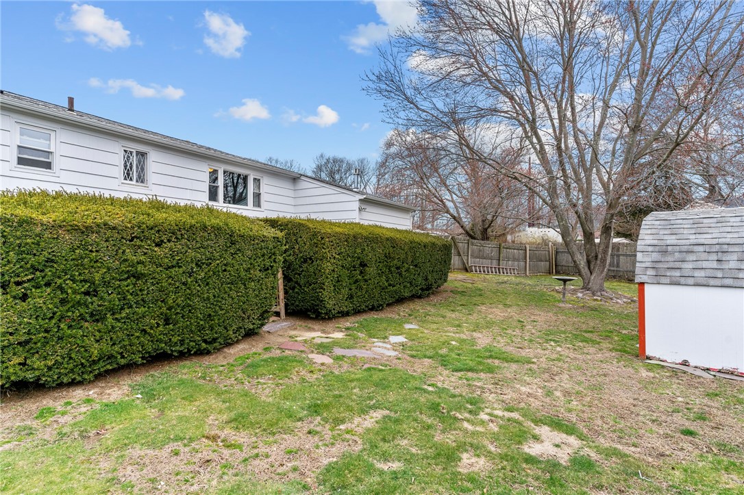 208 Baldwin Road Warwick, RI 02886 - Photo 32 of 35