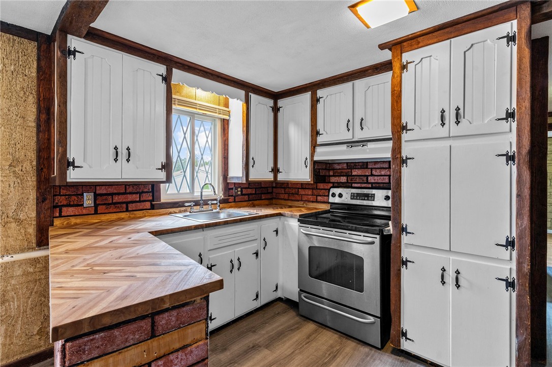208 Baldwin Road Warwick, RI 02886 - Photo 10 of 35