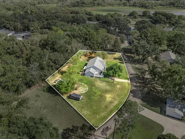 $375,000 | 145 Vista Drive, Eustace, TX 75124