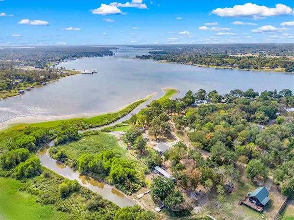 $375,000 | 145 Vista Drive, Eustace, TX 75124