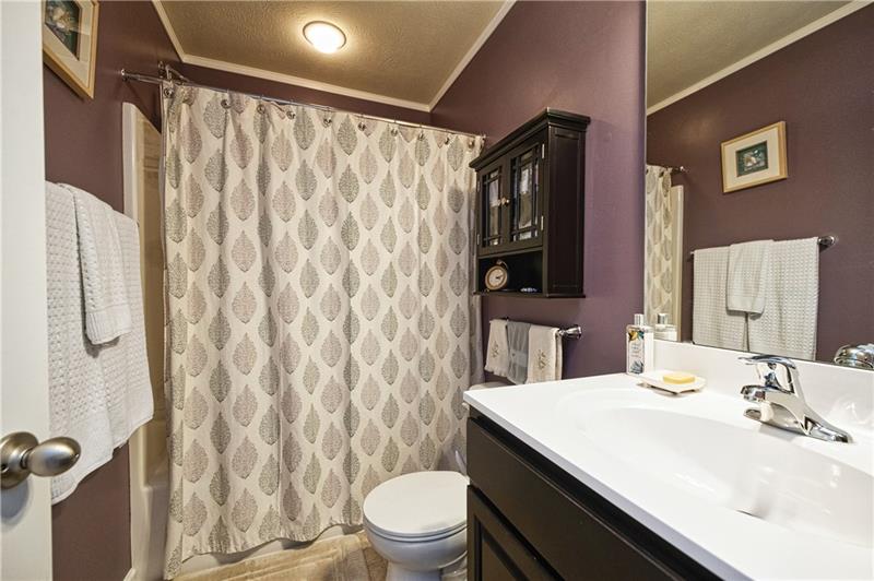 32 Truman Circle McKees Rocks, PA 15136 - Photo 15 of 25