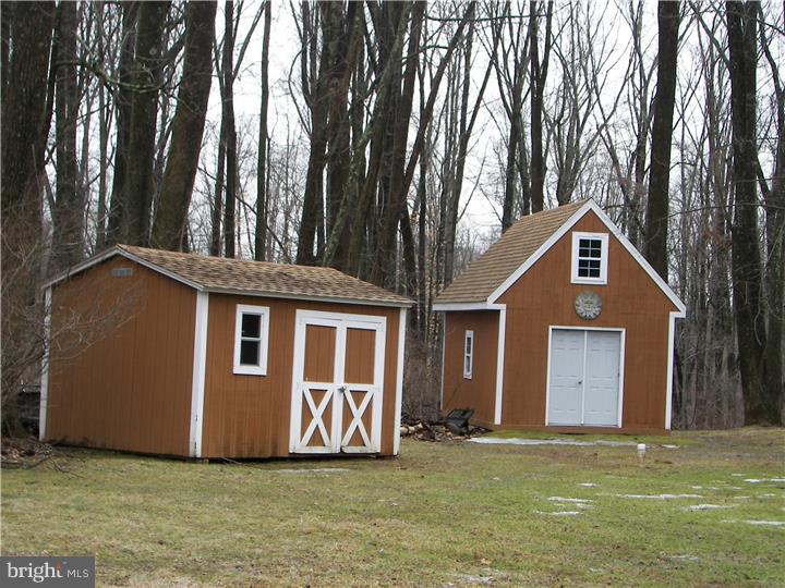 1986 Deep Creek Road Perkiomenville, PA 18074 - Photo 11 of 12 Gallery Image 11