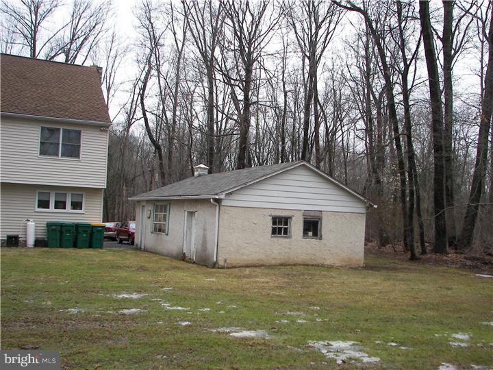 1986 Deep Creek Road Perkiomenville, PA 18074 - Photo 5 of 12 Gallery Image 5