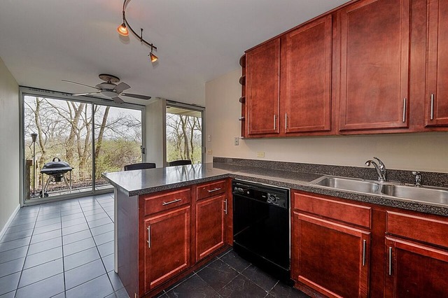 5904 Forest View Road, Unit 1F Lisle, IL 60532 - Photo 6 of 12