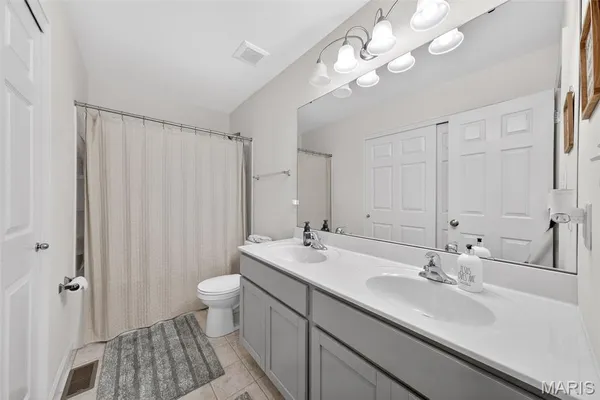 $599,900 | 1072 Dyess Way, St. Charles, MO 63301