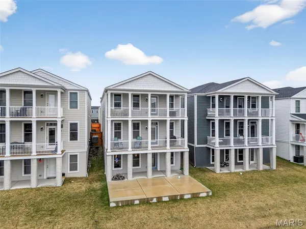 $599,900 | 1072 Dyess Way, St. Charles, MO 63301