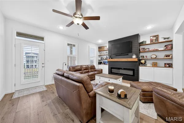 $599,900 | 1072 Dyess Way, St. Charles, MO 63301