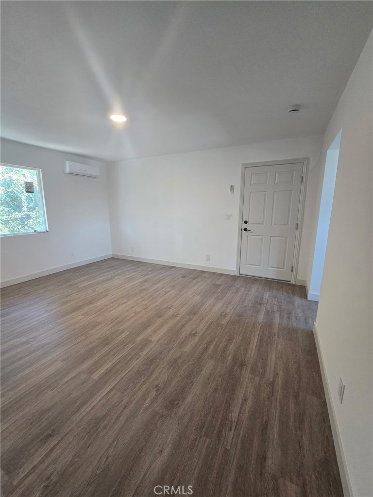 422 Devener Street, Unit C Riverside, CA 92507 - Photo 5 of 10