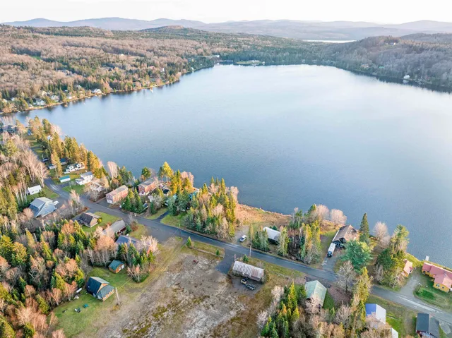 $304,900 | 432 Beach Road, Pittsburg, NH 03592