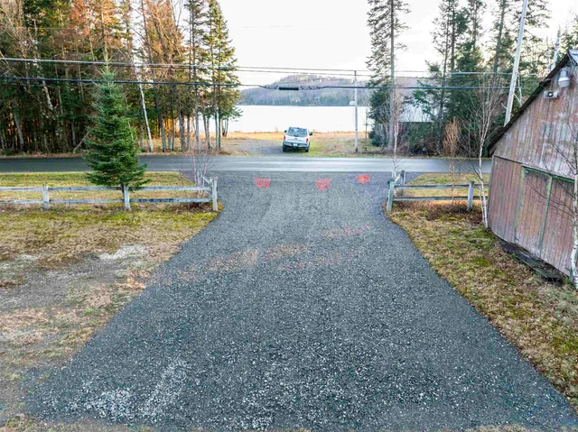 $304,900 | 432 Beach Road, Pittsburg, NH 03592