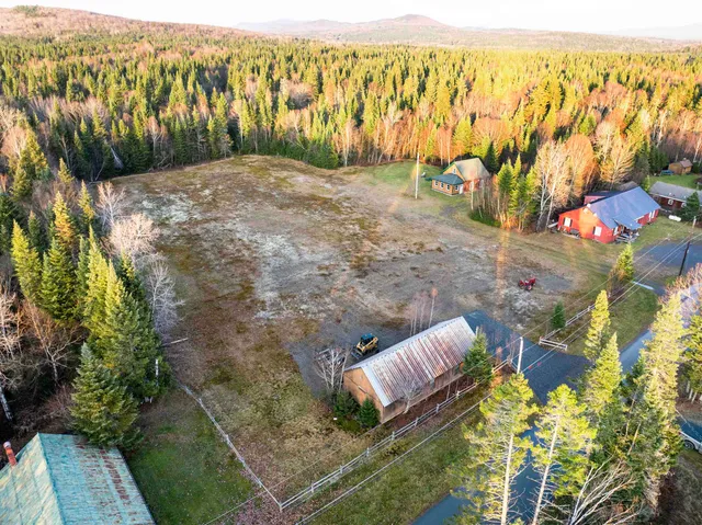 $304,900 | 432 Beach Road, Pittsburg, NH 03592