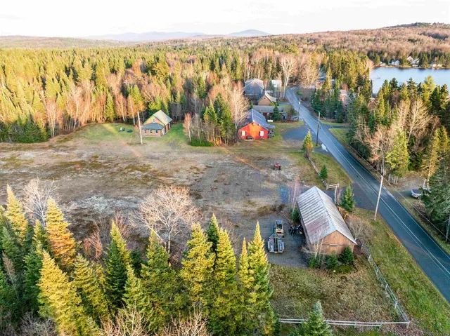 $304,900 | 432 Beach Road, Pittsburg, NH 03592