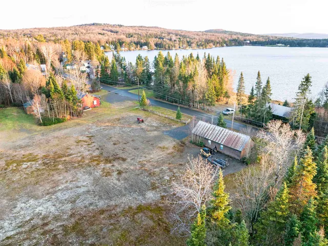 $304,900 | 432 Beach Road, Pittsburg, NH 03592