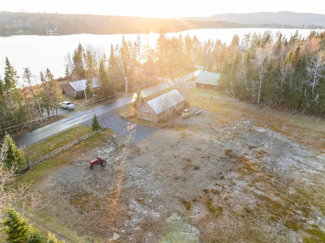 $304,900 | 432 Beach Road, Pittsburg, NH 03592