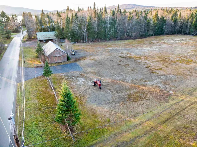 $304,900 | 432 Beach Road, Pittsburg, NH 03592