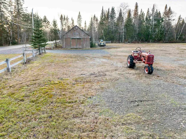 $304,900 | 432 Beach Road, Pittsburg, NH 03592